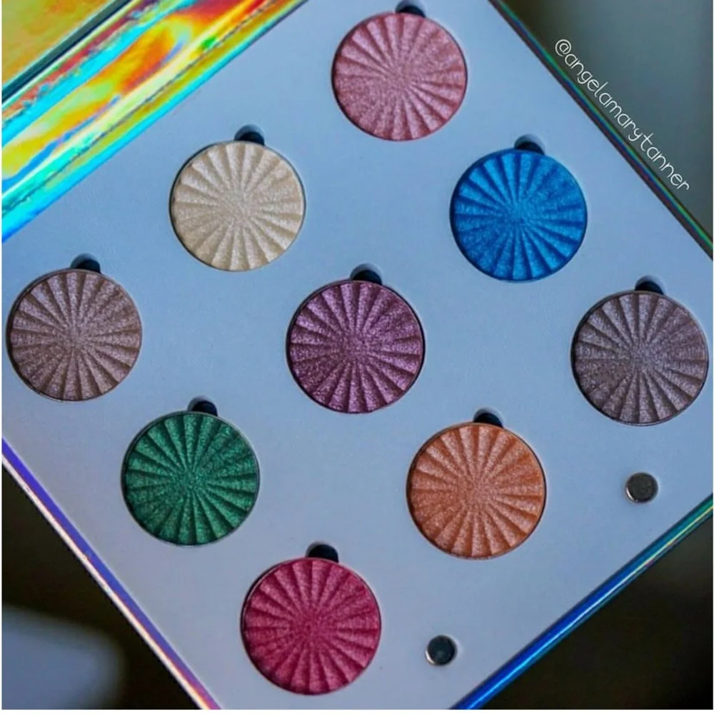Ofra Cosmetics Eyeshadow Palette in Glitch 2000 BNIB